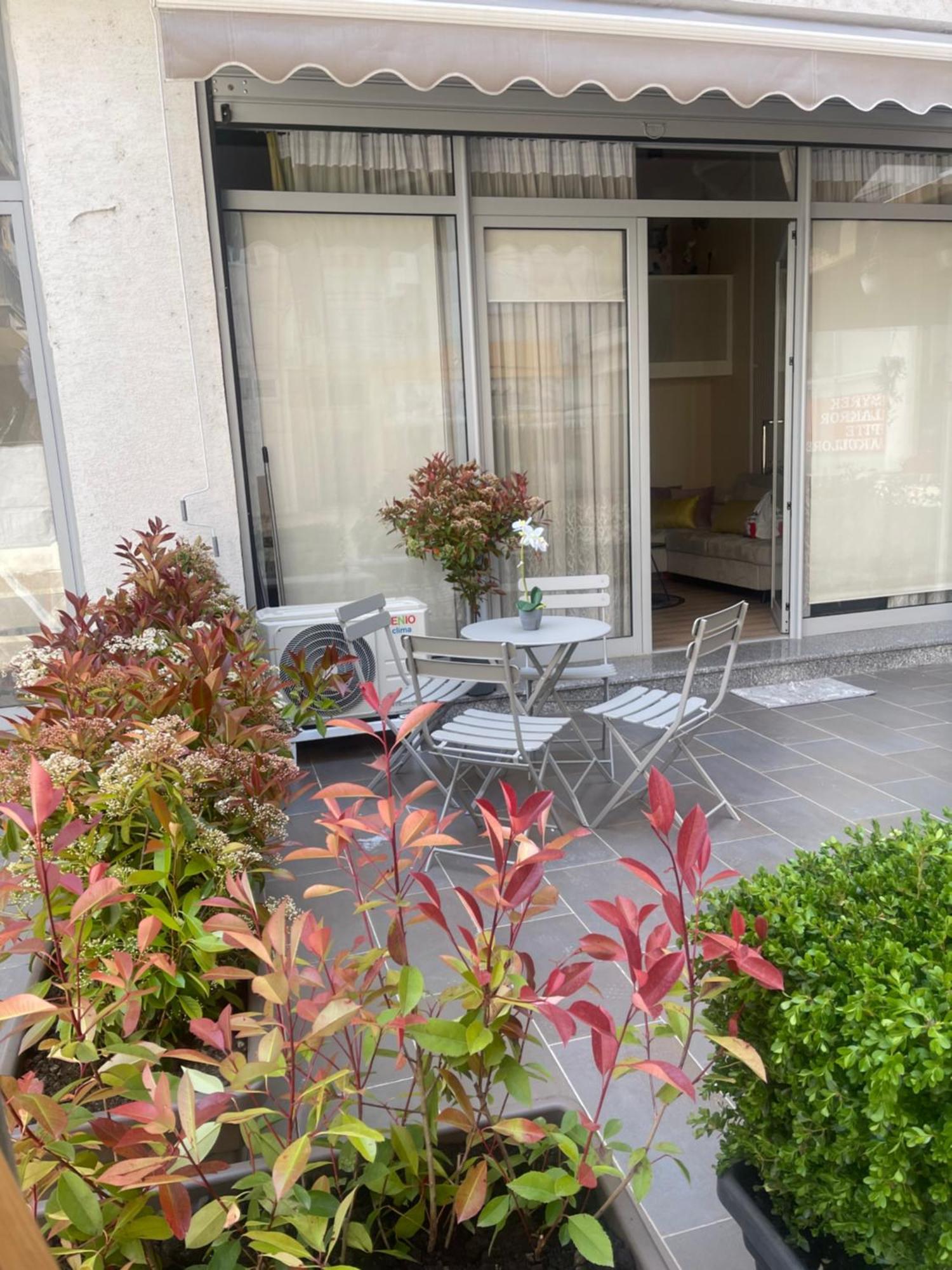 Lovely Apartment In Pogradec City With A Lake View Bagian luar foto
