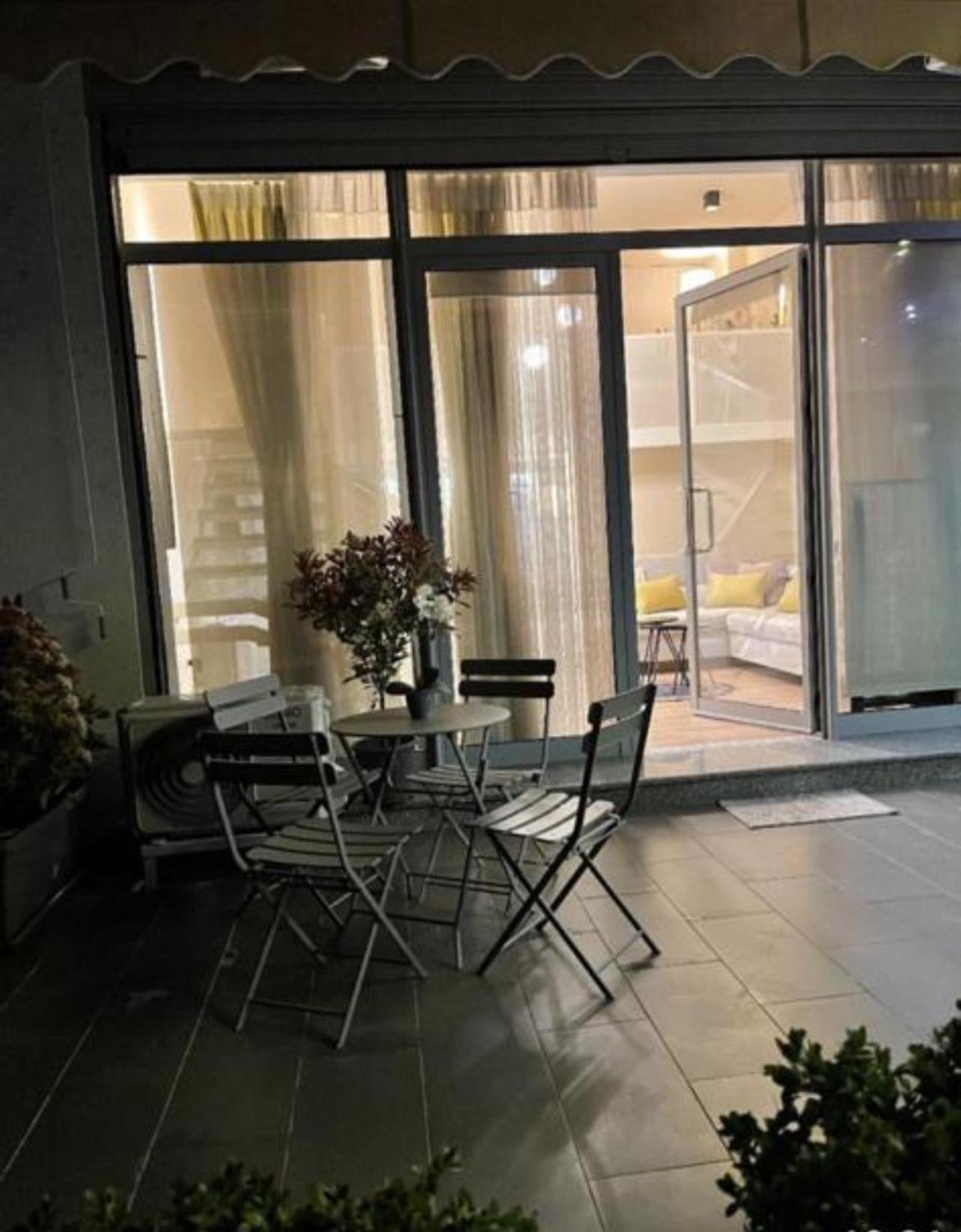 Lovely Apartment In Pogradec City With A Lake View Bagian luar foto